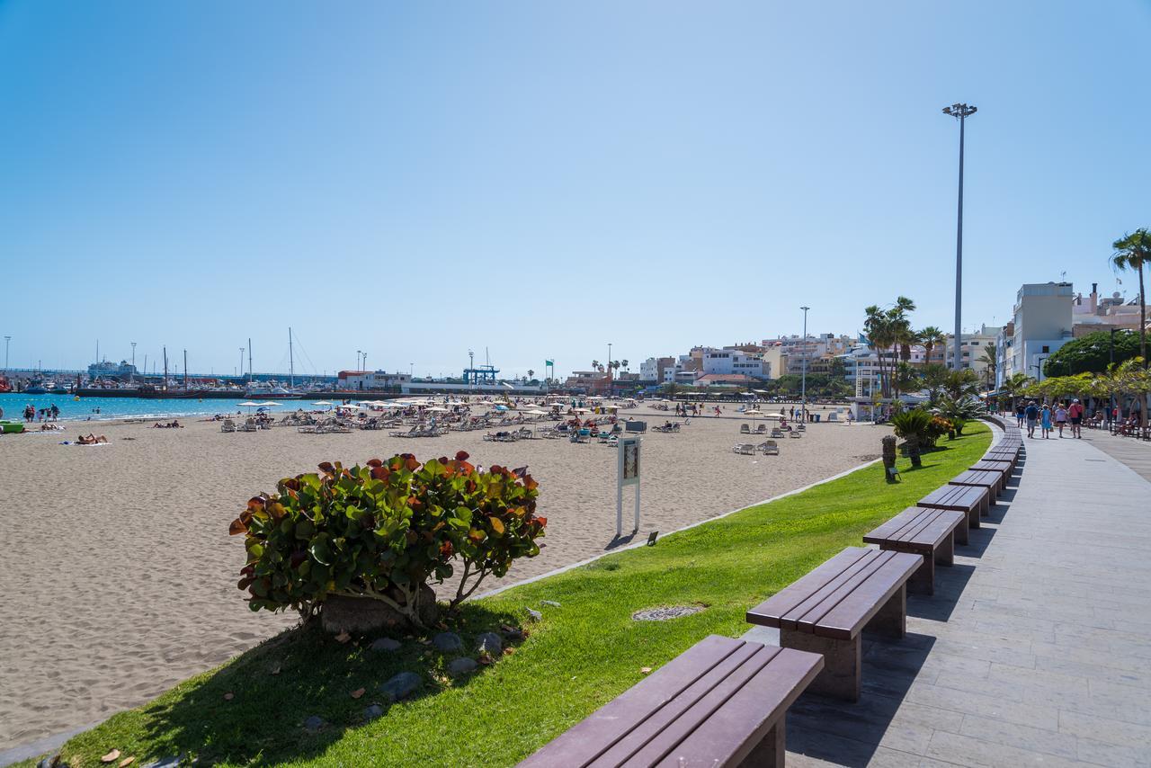 Modern Apartment Los Cristianos Center Exterior photo